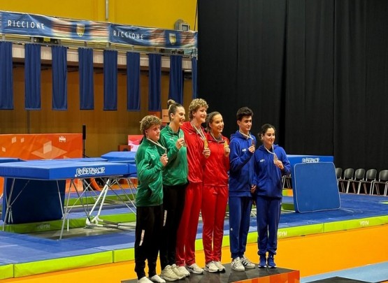 Batut gimnastlarımız İtaliyada bürünc medal qazandı